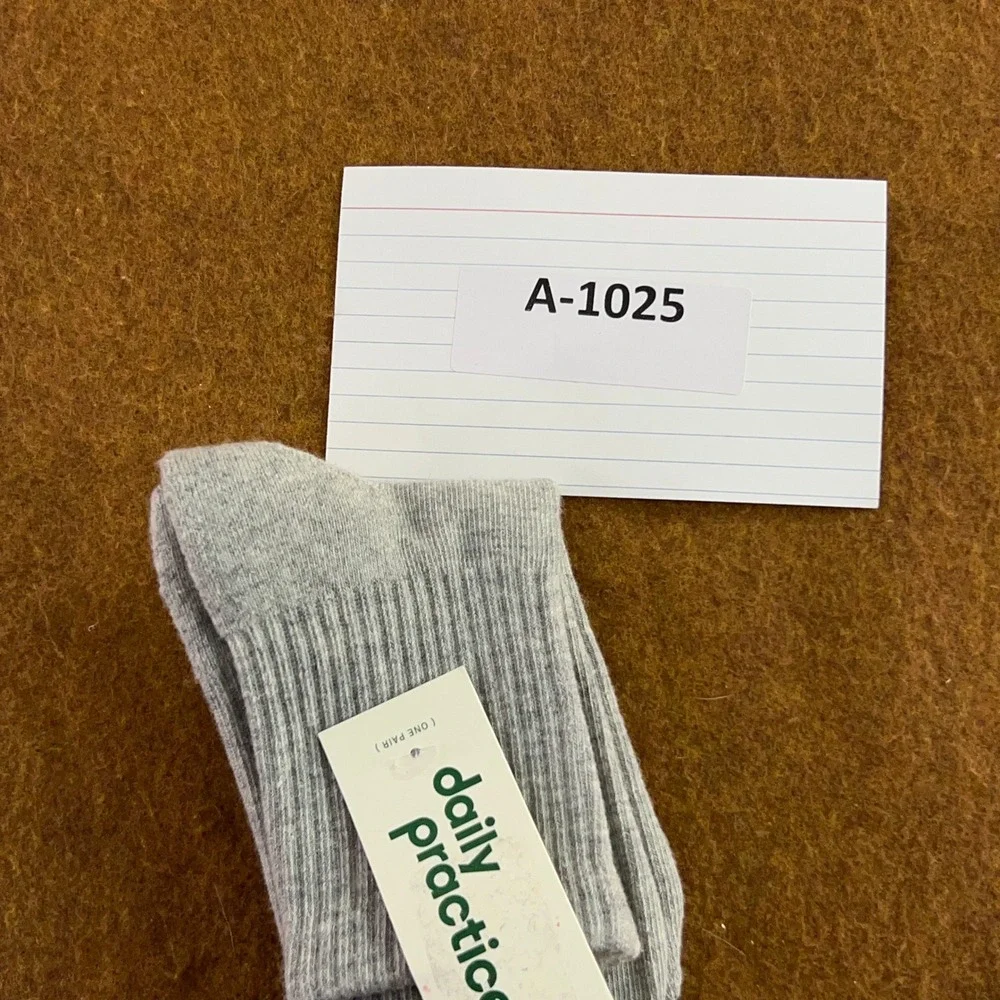 Daily Practice Womens OS Gray Dog Embroidered Ribbed Crew Socks NWT